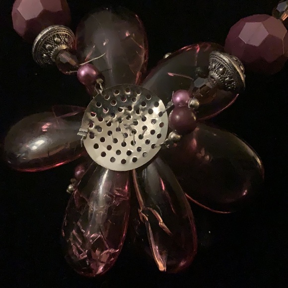 VNTG LARGE GLASS FLOWER NECKLACE FLAWS - Picture 5 of 5